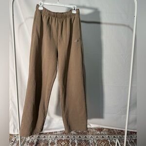 ALO Yoga Women Tan Joggers